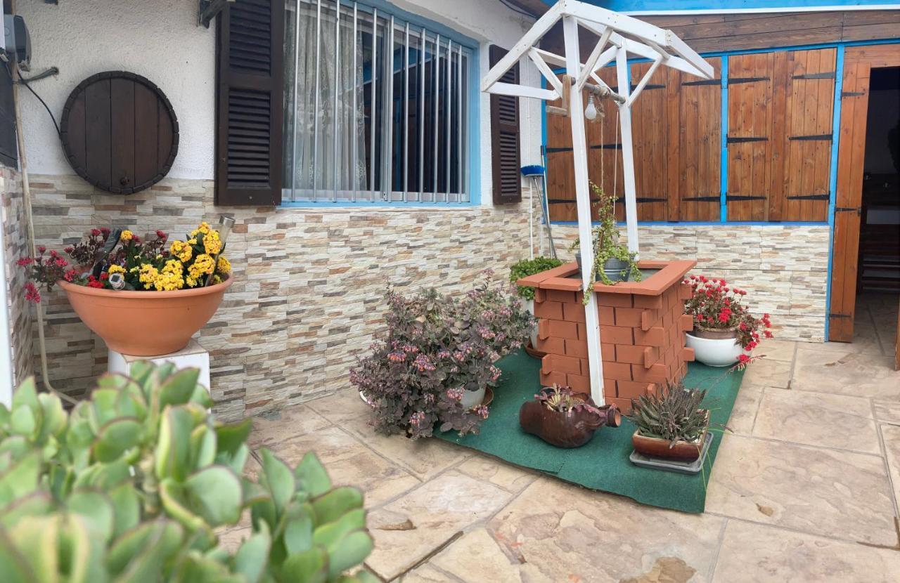 Mamas Summer House Lárnaca Exterior foto